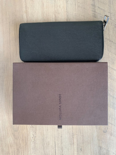 ルイヴィトン　タイガ　長財布