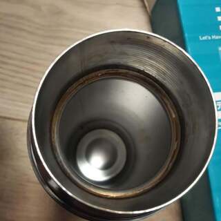 差し上げます　水筒　０．５Ｌ　ワンタッチタイプ　パッキン変色ありの画像