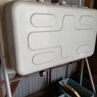 灯油タンク２００l　小屋内保管