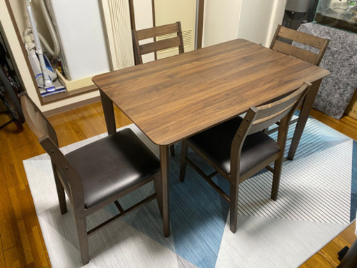 ダイニングテーブル