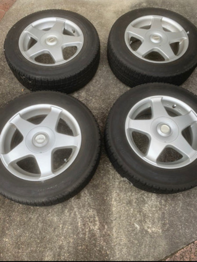 【値下げしました】スタットレスタイヤ アルミホイル 195/65R15 15x6 1/2-A47 中古品 4本セット、(タイヤスタンド、タイヤカバーは別途)