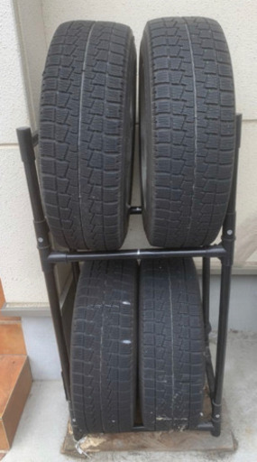 【値下げしました】スタットレスタイヤ アルミホイル 195/65R15 15x6 1/2-A47 中古品 4本セット、(タイヤスタンド
