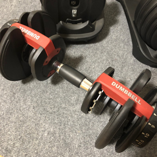 ノーブランド 24kg可変式ダンベル2個セット ワンタッチダイヤル式