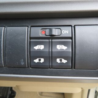 ★後期4WD　ナビ　Bカメラ　両側電動スライド装備充実のステップW★の画像