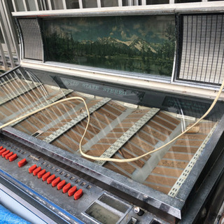 ジュークボックス差し上げます 修理必要 重量不明(おおよそ3,4人で運べるほど重いです) の画像