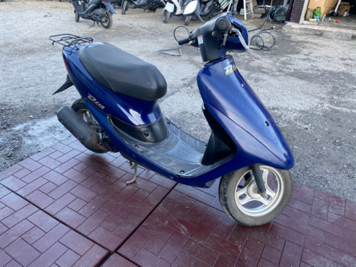 オートショップable 03010528LD ホンダ ライブディオ 青 関東圏内 即日配送 激安配送料金3000円〜。 他にも多数出品中！！オートショップableで検索♩ 修理や買取も可能です！クレジット分割、代引き支払い可能！平均在庫日数3日 業者卸にも