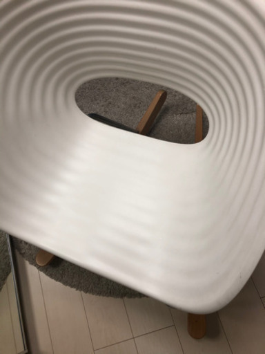 ヴィトラ社　トムロックチェア　白