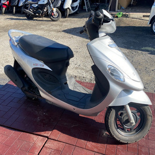 オートショップable 03010518T SYM KAZE50 シルバー 関東圏内 即日配送 激安配送料金3000円〜。 他にも多数出品中！！オートショップableで検索♩ 修理や買取も可能です！クレジット分割、代引き支払い可能！平均在庫日数3日 業者卸にもの画像