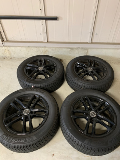 スタッドレスタイヤセット　アウディ