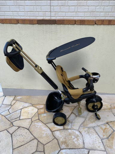 三輪車