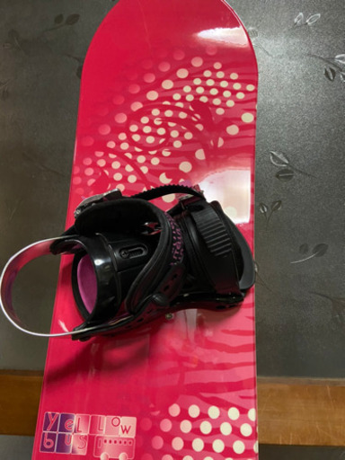 美品！スノーボードの板　ビンディング付き