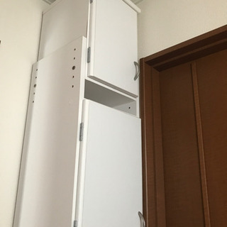 突っ張り式収納　棚　小スペースの画像