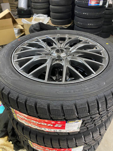 本日交換できます。新品 205/55R16 スタッドレスタイヤ　アルミホイールセット　ノア　ヴォクシー　など