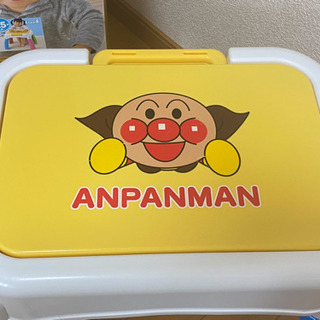 アンパンマンよくばりテーブルの画像