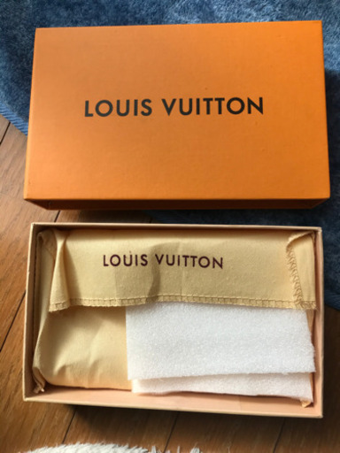 ヴィトンの長財布