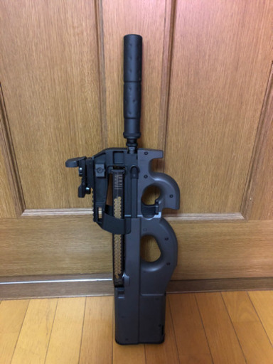 マルイ　P90 電動ガン