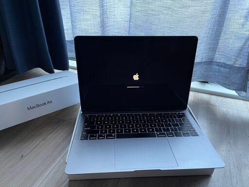 MacBook Air Retina、13インチ、2018