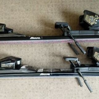 スキー4点セット/ 板·ビンディング·ストック·ブーツの画像