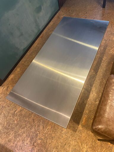 ステンレス製センターテーブル　脚アイアンフレーム