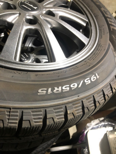 ノア　ヴォクシー 　マナレイスポーツ　スタッドレス　バリ山　4本