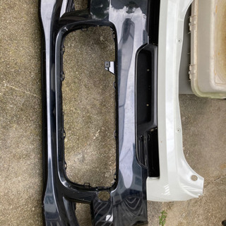 ホンダライフのフロントバンパーの画像