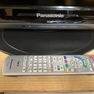 パナソニック32V型 地上・BS・110度CSデジタルハイビジョン液晶テレビ Panasonic TH-L32X1 2009年製 B-CASカード リモコン付 中古の画像