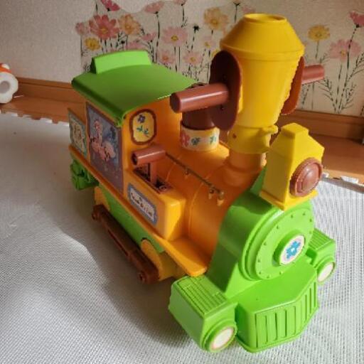 ぷーさんの電動機関車