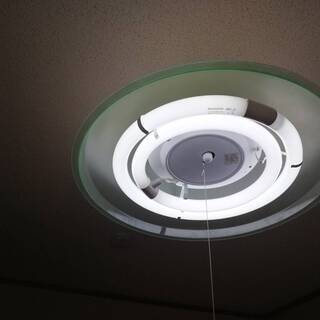 洋室用の蛍光灯照明（40型＋32型）の画像