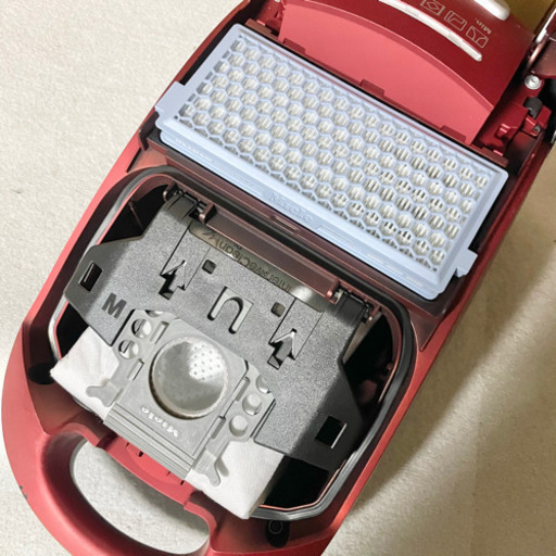 Miele ミーレ 掃除機 紙パック式 掃除機 S4580 ドイツ製 レッド