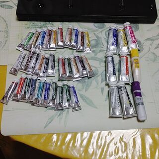 絵の具とパレット