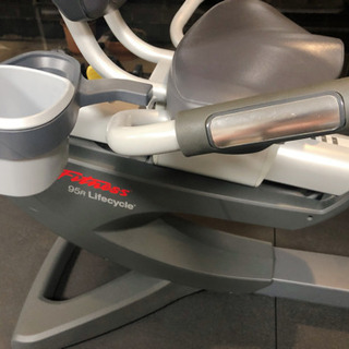 LifeFitnessエアロマグネティックバイク 液晶メーター 心拍・体力測定の画像
