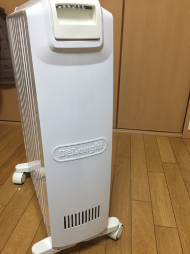 デロンギオイルヒーター   DDQ0915-WH
