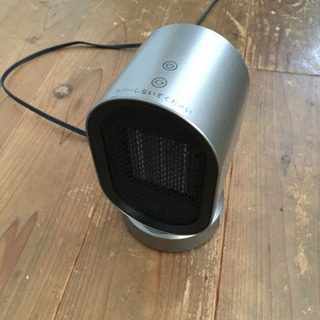 『新規受付保留中』電気ファンヒーター