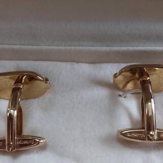 BURBERRY　カフスボタンネクタイピンセットの画像