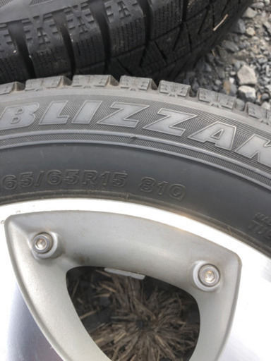 ブリジストンスタッドレス　タイヤホイールセット　165-65r-15