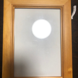 木製 写真たて 壁掛けもできます。