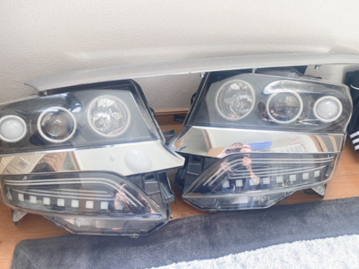 n-boxカスタム　イカリングヘッドライト