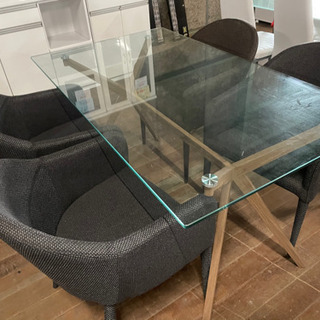 ガラステーブル&椅子4脚付き59800円を19800円?