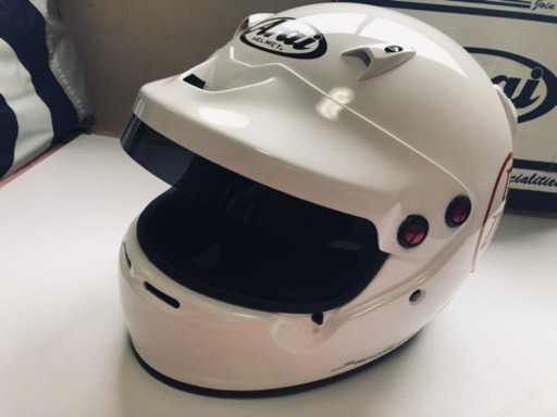 中古・引き取り可能な方限定】Arai アライ GP-5WP四輪用 フルフェイスヘルメット LLサイズ 61-62 ホワイト ラリー カート レース サーキット 競技用 自動車 その他付属　 SparcoレーシングスーツXL・ブーツsize 11・グローブsize 11