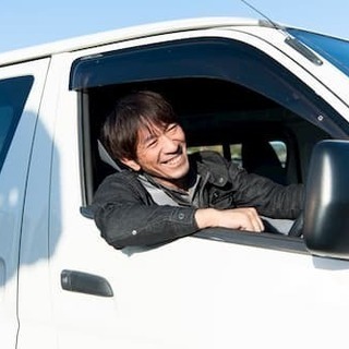 【未経験でも12,000円～！】知ってますか？最近の足場材はスイカより軽いんです！足場工事作業員【社員寮完備◎】の画像