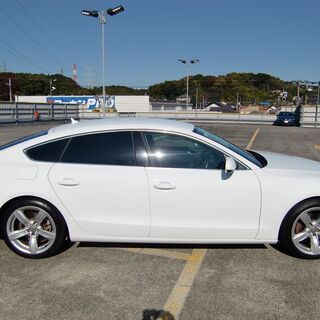 埼【自社ローン】★保証人無し★全国対応★AUDI★A5スポーツバック★4WD★パドルシフト★2.0TFSI★地デジ★Bカメラの画像