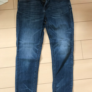 ユニクロジーンズ　サイズ25