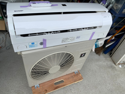 お薦め品‼️シャープ エアコン2.2kW 6畳用 2019年
