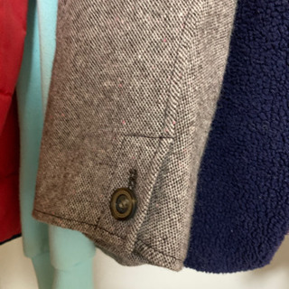 チャコールグレーのジャケットです。　未使用の画像