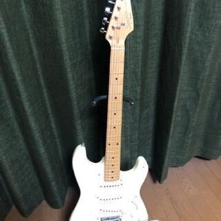 マーシャル アンプ MG10＋FENDER＋スタンドの画像