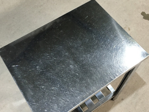 格安で！ステンレス作業台◇調理台◇DIYテーブル◇厨房機器◇アジャスター付◇幅60cm◇②