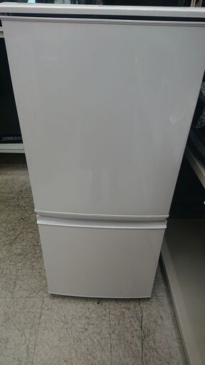 冷蔵庫　SHARP　SJ-D14B　137L　2016年製　シャープ　単身用（W84)