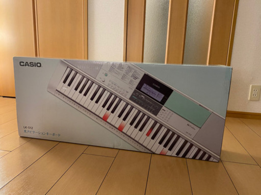 新品未使用　CASIO(カシオ) 61鍵盤 電子キーボード LK-512 光ナビゲーション