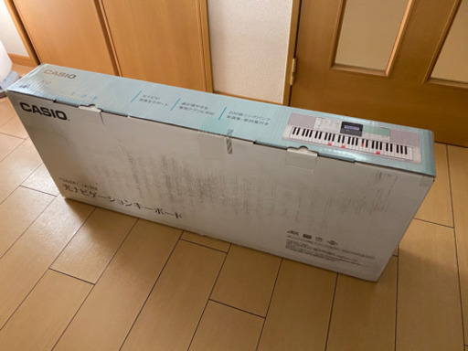 新品未使用　CASIO(カシオ) 61鍵盤 電子キーボード LK-512 光ナビゲーション