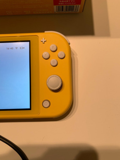 Switchライト　イエロー　使用一回のみ
